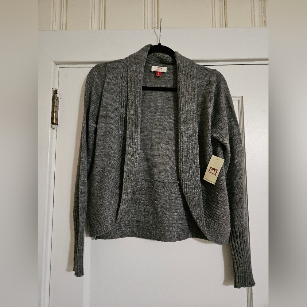 Jr's Cropped Cardigan Sweater. Size Large